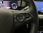 Opel Mokka SUV Level 3 100 pk | Navigatie | Achteruitrijcamera | Parkeersensoren Voor en Achter | LED Koplampen | Lederen Stuurwiel | Dodehoek Detectie | Climate Control | Cruise Control | 17" Lichtmetalen Velgen | Apple Carplay/Android Auto |