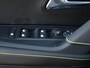 Peugeot e-2008 GT Avantage 54kWh 156pk Automaat MASSAGE | CAMERA VOOR + ACHTER | DODE HOEK | ACTIVE LANE ASSIST | DAB