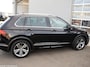 Volkswagen Tiguan 1.5 TSI ACT R-line Trekhaak wegklapbaar R-line ext. trekh. wegklapbaar.