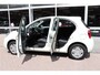 Nissan Micra 1.2 Visia Pack, lage km stand, dealeronderhouden, incl. set winter en zomerbanden!