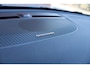 Volvo XC40 B4 Plus Dark | Panoramisch dak met Schuif-/Kantel Functie | Harman Kardon Audio installatie | Elektrisch verstelbare stoelen met Memory Functie | Extra getint glas achter | Keyless entry | Lichtmetalen velgen 20'' | 360 Graden camera | Sfeer verlichting | Voorstoelen verwarmbaar |
