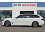 BMW 5-Serie 530e M-Sport Pano | Laser light | Harman Kardon | Memory stoel | Trekhaak elektr | Stuur + Stoelverwarming | Shadow line | Keyless DAB+