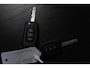 Renault Clio 1.0 TCe 90 Equilibre | incl. 12 maanden garantie | Parkeersensoren | LED | DAB+ | Navigatie | Cruise control | Airco | Apple carplay | Lane assist | Verkeersbord detectie | Regensensor | Origineel NL auto | Dealer onderhouden |