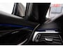 BMW 5-Serie Touring M550d 400 pk xDrive High Executive M-Sportpakket / 4-Wielsturing/ Laser/ Head-Up/ Night-Vision/ Soft-Close/ Keyless/ Harman&Kardon/ Pano-Dak/ 20'' LMV