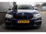 BMW 5-Serie Touring M550d 400 pk xDrive High Executive M-Sportpakket / 4-Wielsturing/ Laser/ Head-Up/ Night-Vision/ Soft-Close/ Keyless/ Harman&Kardon/ Pano-Dak/ 20'' LMV