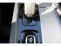 Volvo XC60 T6 350PK Long Range Dark Plus Dark Panoramisch schuif-kanteldak / Semi elektrisch wegklapbare trekhaak / Lederen bekleding / 19" lichtmetalen velgen / Adaptieve Cruise Control