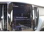 Volvo XC60 T6 350PK Long Range Dark Plus Dark Panoramisch schuif-kanteldak / Semi elektrisch wegklapbare trekhaak / Lederen bekleding / 19" lichtmetalen velgen / Adaptieve Cruise Control