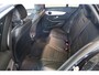 Mercedes-Benz C-klasse Estate 200 Business Solution AMG | Incl. 12 maanden garantie | Cruise control | Navigatie | Apple CarPlay | Vol lederen sportzetels | stoelverwarming | 360° camera + parkeersensoren | 1e eigenaar | LED koplampen | Zwarte hemel |