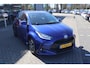 Toyota Yaris 1.5 HYBRID DYNAMIC APPLE/ANDROID 16"LM-VELGEN LED-PAKKET KEYLESS DAB NL-AUTO