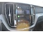 Volvo XC60 T6 350PK Plug-in hybrid AWD Plus Bright Long range / Adaptieve cruise control / Panoramadak / Apple carplay / Parkeersensoren met 360 camera / Elektrische achterklep / Elektrische stoelen met geheugen / Stoel en stuurwielverwarming