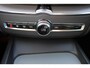Volvo XC60 T6 350PK Plug-in hybrid AWD Plus Bright Long range / Adaptieve cruise control / Panoramadak / Apple carplay / Parkeersensoren met 360 camera / Elektrische achterklep / Elektrische stoelen met geheugen / Stoel en stuurwielverwarming
