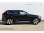 Volvo XC60 T6 350PK Plug-in hybrid AWD Plus Bright Long range / Adaptieve cruise control / Panoramadak / Apple carplay / Parkeersensoren met 360 camera / Elektrische achterklep / Elektrische stoelen met geheugen / Stoel en stuurwielverwarming