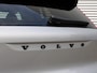 Volvo EX40 Single Motor Extended Range Plus Automaat / Privacy Glass / 20" velgen / Black Stone dak / Microtech Nubuck interieur / Google Maps