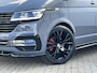 Volkswagen Transporter 6-Pers 2.0 TDI L2H1 DC 28 Highline Bulli Leer Cam Trekhaak Lang Caravelle 6 Persoons