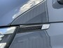 Volkswagen Transporter 6-Pers 2.0 TDI L2H1 DC 28 Highline Bulli Leer Cam Trekhaak Lang Caravelle 6 Persoons