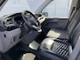 Volkswagen Transporter 6-Pers 2.0 TDI L2H1 DC 28 Highline Bulli Leer Cam Trekhaak Lang Caravelle 6 Persoons