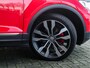 Volkswagen T-Roc 2.0 TSI 4Motion | Beats HiFi Audio | Adaptieve Cruise Control | Apple Carplay | Virtual Cockpit | Android Auto | Stoelverwarming | 4x4 | Parkeersensoren |  Climate Control | Privacy Glas | Two-Tone Color |