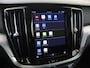 Volvo V60 B3 Essential Edition | Trekhaak | Stoel en Stuurverwarming |