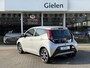 Toyota Aygo 1.0 X-Joy | Apple CarPlay/Android Auto, Lichtmetalen velgen, Parkeercamera, Stuurbediening, In hoogte verstelbare stoel