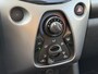 Toyota Aygo 1.0 X-Joy | Apple CarPlay/Android Auto, Lichtmetalen velgen, Parkeercamera, Stuurbediening, In hoogte verstelbare stoel