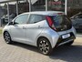 Toyota Aygo 1.0 X-Joy | Apple CarPlay/Android Auto, Lichtmetalen velgen, Parkeercamera, Stuurbediening, In hoogte verstelbare stoel