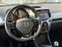 Toyota Aygo 1.0 X-Joy | Apple CarPlay/Android Auto, Lichtmetalen velgen, Parkeercamera, Stuurbediening, In hoogte verstelbare stoel