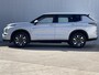 Mitsubishi Outlander 2.4 PHEV Pure / €3000,- Voordeel Op Nieuwprijs / Nieuw Model 2025 / Elektrische Range 86 KM WLTP / 1600KG Trekgewicht / 8 Jaar Fabrieksgarantie