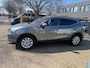 Nissan Qashqai 1.2 Acenta airco, cruise, elec pakke, pdc, clima, stoelverwarming, 2e eigenaar zeer mooie auto, nwe apk * rijklaar*