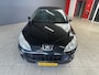 Peugeot 407 2.0-16V XR Pack Velours bekleding, automaat Nette afleverbeurt