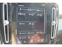 Volvo XC40 B4 211pk Automaat Inscription Panoramisch schuif-kanteldak / Adaptieve Cruise control / Trekhaak / 19" lichtmetalen velgen / Apple Carplay / Harman Kardon Audio