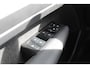 Volvo XC40 B4 211pk Automaat Inscription Panoramisch schuif-kanteldak / Adaptieve Cruise control / Trekhaak / 19" lichtmetalen velgen / Apple Carplay / Harman Kardon Audio