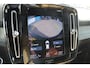 Volvo XC40 B4 211pk Automaat Inscription Panoramisch schuif-kanteldak / Adaptieve Cruise control / Trekhaak / 19" lichtmetalen velgen / Apple Carplay / Harman Kardon Audio