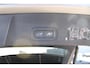 Volvo XC40 B4 211pk Automaat Inscription Panoramisch schuif-kanteldak / Adaptieve Cruise control / Trekhaak / 19" lichtmetalen velgen / Apple Carplay / Harman Kardon Audio