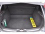 Volvo V40 1.6 T2 Kinetic Cruise control / Stoelverwarming / Voorruitverwarming / Navigatie / Bluetooth / Parkeersensoren achter /