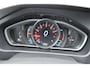 Volvo V40 1.6 T2 Kinetic Cruise control / Stoelverwarming / Voorruitverwarming / Navigatie / Bluetooth / Parkeersensoren achter /
