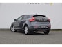 Volvo V40 1.6 T2 Kinetic Cruise control / Stoelverwarming / Voorruitverwarming / Navigatie / Bluetooth / Parkeersensoren achter /