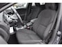Volvo V40 1.6 T2 Kinetic Cruise control / Stoelverwarming / Voorruitverwarming / Navigatie / Bluetooth / Parkeersensoren achter /