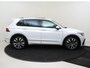 Volkswagen Tiguan 1.4 TSI eHybrid R-Line Business+ | Panoramadak | 360 camera | Parkeerassistent | Stoel- en stuurwielverwarming | Adaptieve demping | Lederen bekleding | Dodehoek detectie | LED matrix verlichting |