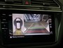 Volkswagen Tiguan 1.4 TSI eHybrid R-Line Business+ | Panoramadak | 360 camera | Parkeerassistent | Stoel- en stuurwielverwarming | Adaptieve demping | Lederen bekleding | Dodehoek detectie | LED matrix verlichting |