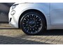 Fiat 500 La Prima 24 kWh DEMO-DEAL! | Leder | Panoramadak | Stoelverwarming | Dodehoek-Detectie | Adaptive Cruise | Achteruitrijcamera | Keyless-Entry | Full-LED | !!