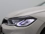 Volkswagen Polo 1.0 TSI R-Line | Draadloze Apple carplay | Adaptieve cruise control | Travel Assist | Climate control | Achteruitrij camera | Parkeersensoren |