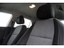 Kia Stonic 1.0 T-GDi DynamicLine | Achteruitrijcamera | Parkeersensoren Achter | Navigatie | 17" LM Velgen | Apple CarPlay | Android Auto