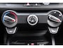 Kia Stonic 1.0 T-GDi DynamicLine | Achteruitrijcamera | Parkeersensoren Achter | Navigatie | 17" LM Velgen | Apple CarPlay | Android Auto