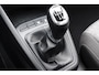 Kia Stonic 1.0 T-GDi DynamicLine | Achteruitrijcamera | Parkeersensoren Achter | Navigatie | 17" LM Velgen | Apple CarPlay | Android Auto
