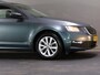 Skoda Octavia Combi 1.6 TDI Greentech Ambition Business (ADAPTIVE CRUISE CONTROL, APPLE CARPLAY / ANDROID AUTO, CLIMATE CONTROL)