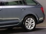 Skoda Octavia Combi 1.6 TDI Greentech Ambition Business (ADAPTIVE CRUISE CONTROL, APPLE CARPLAY / ANDROID AUTO, CLIMATE CONTROL)