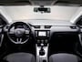 Skoda Octavia Combi 1.2 TSI Greentech Ambition (NAVIGATIESYSTEEM, CRUISE CONTROL, BLUETOOTH, AIRCONDITIONING, START-/STOPSYSTEEM)