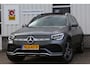 Mercedes-Benz GLC 300e 320PK PHEV Plug in 4MATIC AMG*1ste Eig*BTW*Perfect Onderh.*Manufaktur Magno!/Pano/Elek. Trekhaak/ACC/HUD/Memorie/360/DAB/Dodehoek/Elek. Klep/LED/Parkeersens.V+A/19 inch LM*