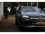 Mercedes-Benz GLC 300e 320PK PHEV Plug in 4MATIC AMG*1ste Eig*BTW*Perfect Onderh.*Manufaktur Magno!/Pano/Elek. Trekhaak/ACC/HUD/Memorie/360/DAB/Dodehoek/Elek. Klep/LED/Parkeersens.V+A/19 inch LM*