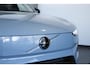 Volvo EX90 Twin Motor Ultra 7p. 111 kWh | Direct leverbaar | Panoramadak | Verwarmbare voorstoelen en achterbank | Stuurwielverwarming | Luchtvering | Apple carplay/Android auto | 360° parkeercamera | Parkeerverwarming |